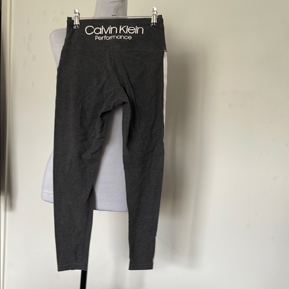 Calvin Klein Gray Leggings Sleek Stretchy Design